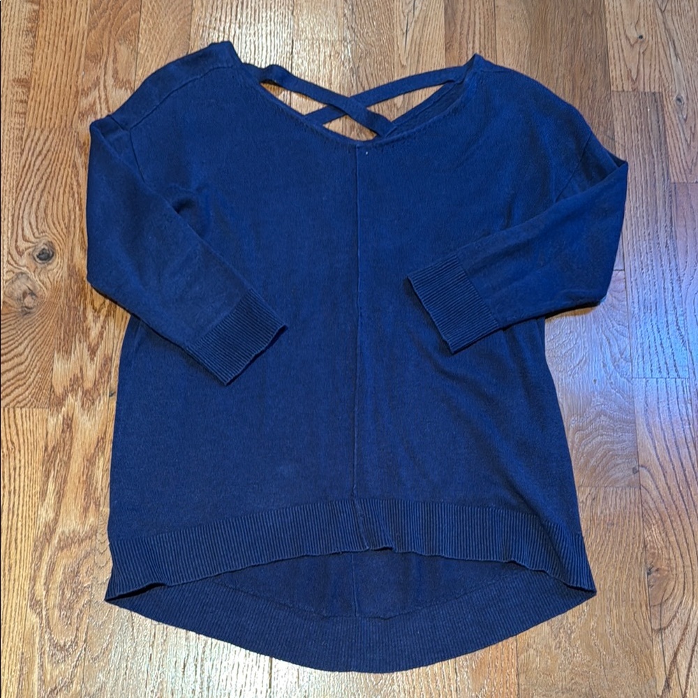 Chico’s navy cross back sweater size 1